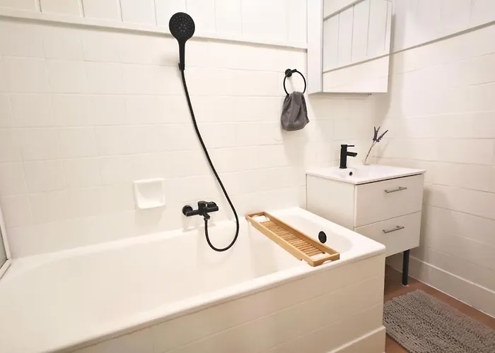 Moeblierte 2-zimmer-wohnung, Separates Schlafzimmer - Ottakring - Brunnenmarkt - 16 Vienne